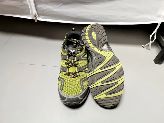 Zapatillas +8000 Verde y Negro