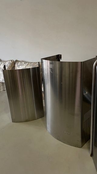 Cocina de gas, horno, campana y lavabo