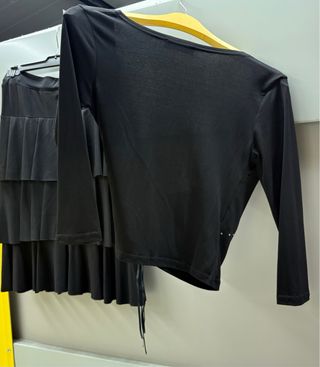 Conjunto falda y top negro