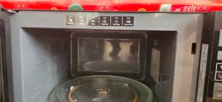 Forno microonde Sharp nero con grill