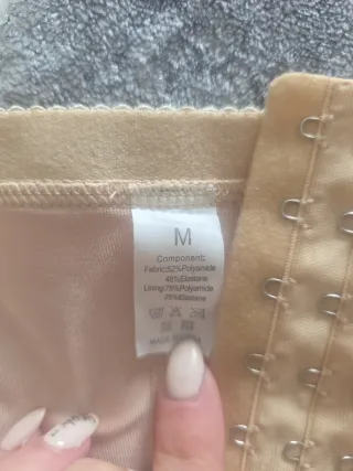 Faja moldeadora beige con cremallera