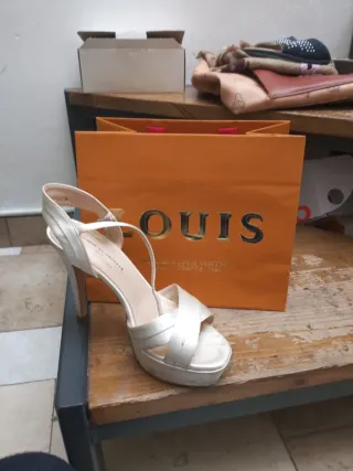 Busta Louis Vuitton Arancione