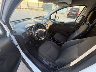 Ford Tourneo Courier 2016