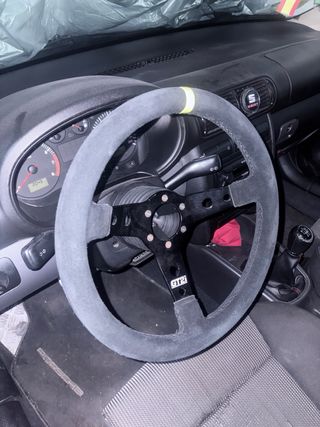 Volante GT2i SemiDesplazado