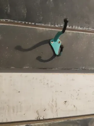 Perchero para sombreros y gorras