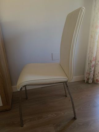 Sillas de comedor con estructura metálica