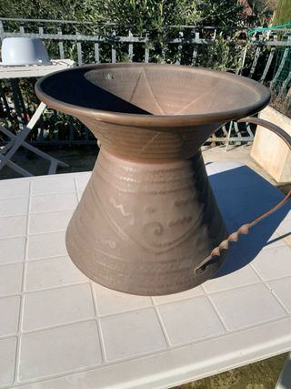 Grande conca in rame decorata antica