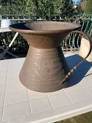 Grande conca in rame decorata antica