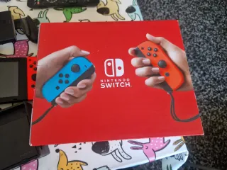 Nintendo Switch Azul/Rojo - 1 día de uso