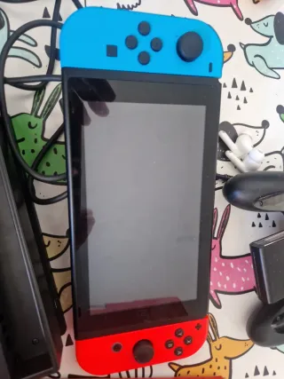 Nintendo Switch Azul/Rojo - 1 día de uso