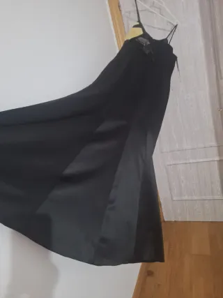 Vestido de fiesta negro y dorado sin estrenar