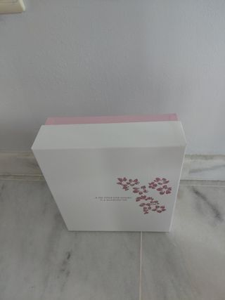 Bonita caja de Rituals