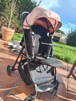 Silla de paseo ligera y plegable