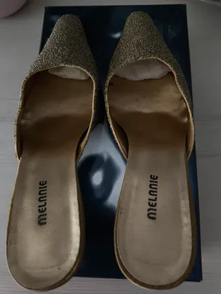 Zapatos Melanie Dorados Talla 37