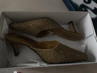 Zapatos Melanie Dorados Talla 37