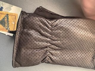 Guantes de piel Privata perforados