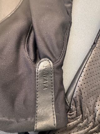 Guantes de piel Privata perforados