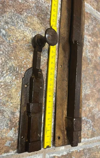 Cerraduras antiguas de hierro forjado