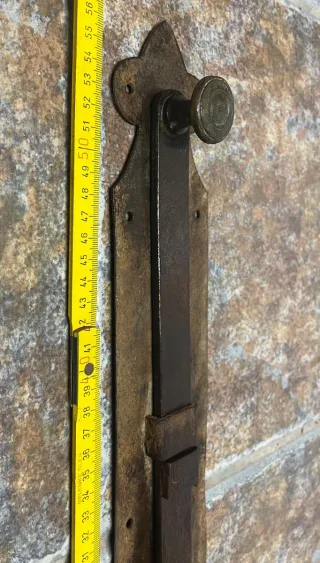 Cerraduras antiguas de hierro forjado