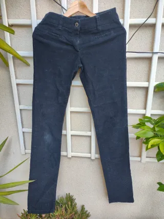 Pantalón pana Naf Naf negro