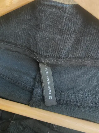 Pantalón pana Naf Naf negro