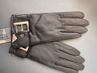 Guantes de piel Privata negros con hebilla