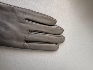 Guantes de piel Privata negros con hebilla