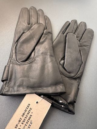 Guantes de piel Privata negros con hebilla