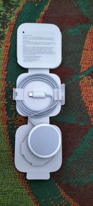 Funda iPhone 17 Pro Max Piel + Magsafe + Adaptador