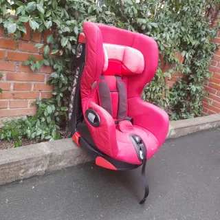 Silla de coche AXISS color rojo