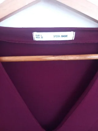 Vestido fiesta burdeos con detalle dorado