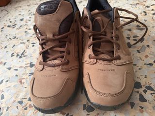 Zapatos Newfeel Marrones y Negros