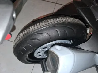 Moto eléctrica 12v infantil Honda CBR 1000R.