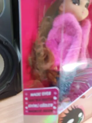 Muñeca Unique Eyes Colección