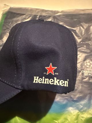 Cappellino e zainetto Champions League Heineken