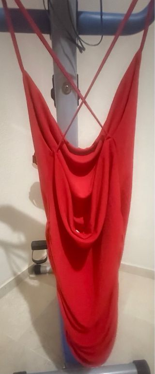 Vestido rojo tirantes cruzados