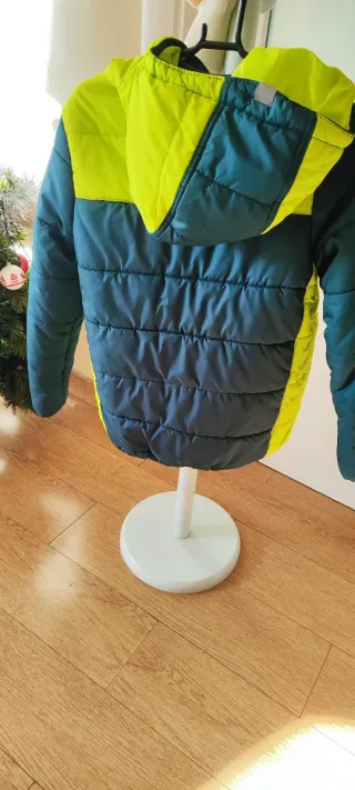 Chaqueta Regatta azul y amarilla