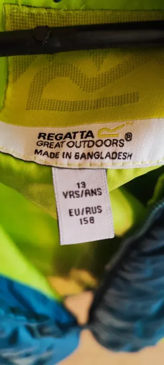 Chaqueta Regatta azul y amarilla