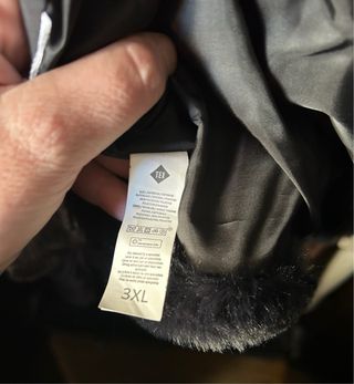 Abrigo pelo negro Carrefour