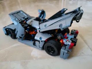 Lego Technic Auto sport grigio