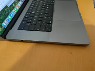 MacBook Pro 16 M1 Pro 16GB RAM 1TB SSD