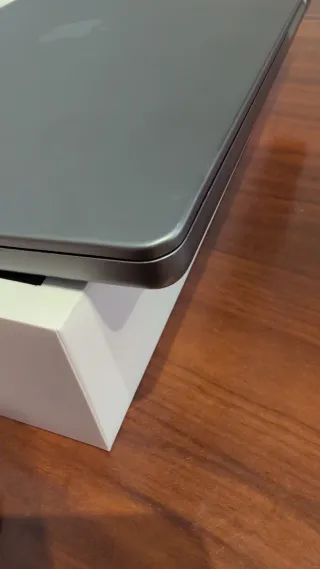 MacBook Pro 16 M1 Pro 16GB RAM 1TB SSD