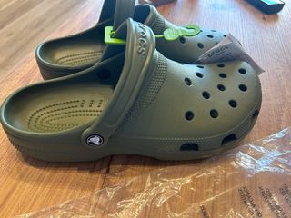 Crocs Classic Clog Talla 43-44 Verde Militar