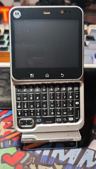 Motorola Flipout MB511