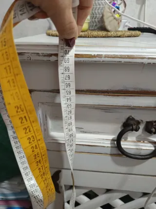 Ropero, sinfonier y mesita de dormitorio