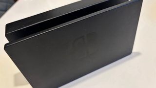 Nintendo Switch + 4 juegos + maleta