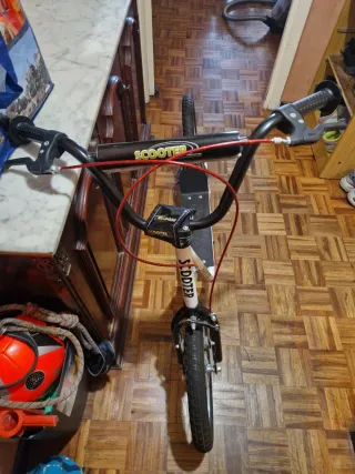 Patinete Scooter BMX Blanco