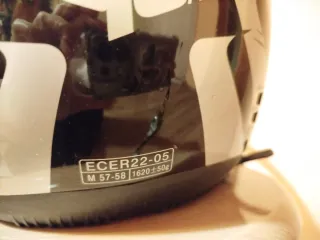 Casco integral M plateado nuevo.