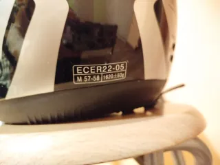 Casco integral M plateado nuevo.