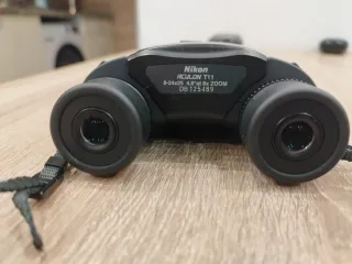 Binoculares Nikon Aculon T11